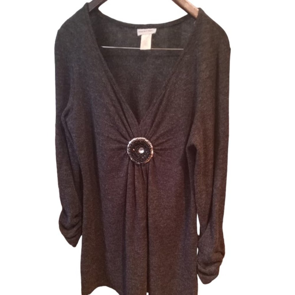 Monroe & Main | Stylish Gray Sweater | Size: L